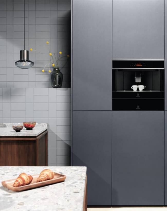 Встраиваемая кофемашина ELECTROLUX Electrolux EBC85X — для бизнеса и офиса