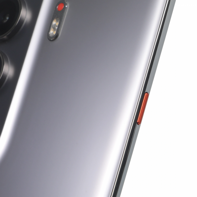 Смартфон TECNO CM7 256+8 SANDY TITANIUM — для бизнеса и офиса Смартфон TECNO CM7 256+8 SANDY TITANIUM — для бизнеса и офиса