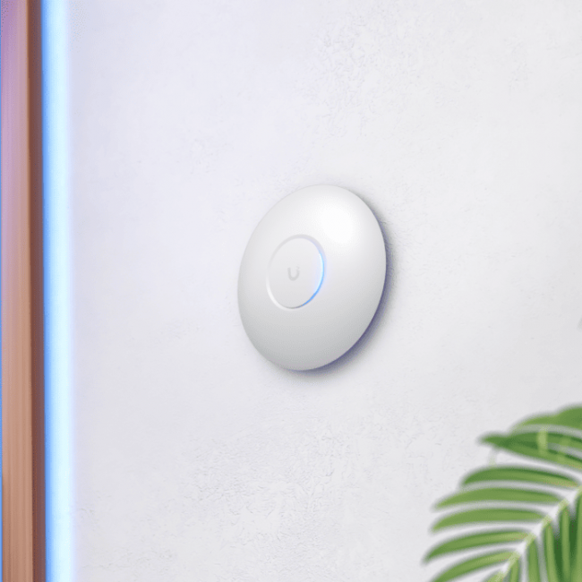 Точка доступа Ubiquiti U7-Lite — для бизнеса и офиса