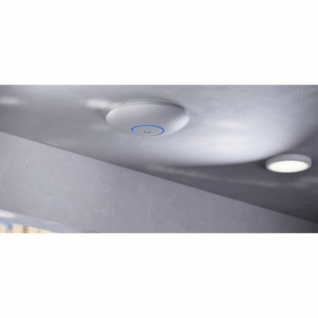 Точка доступа Ubiquiti U7-LR — для бизнеса и офиса Точка доступа Ubiquiti U7-LR — для бизнеса и офиса