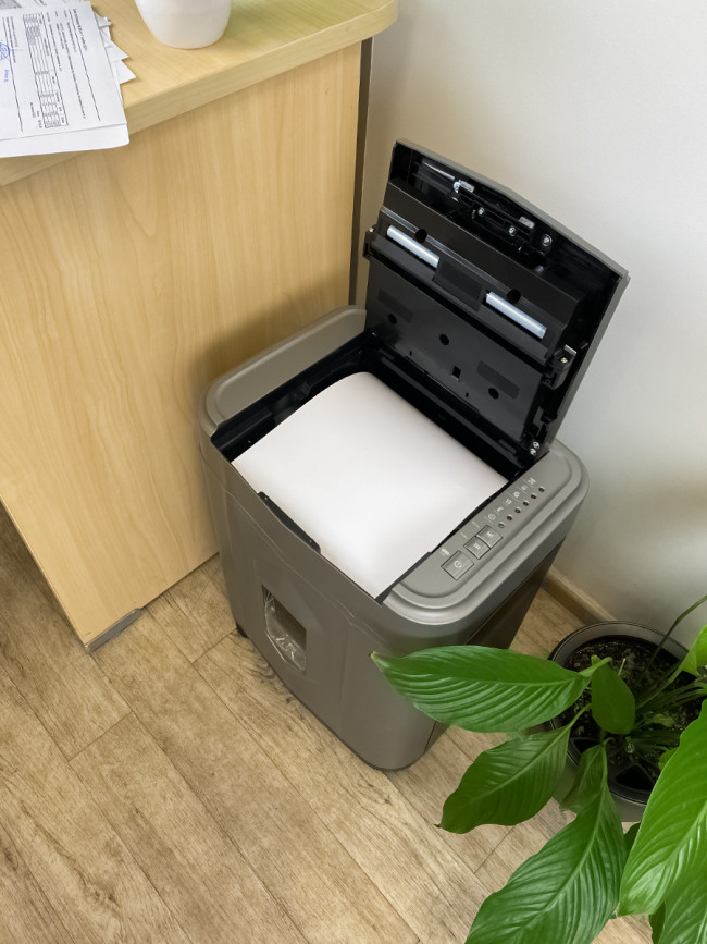 Уничтожитель документов ГЕЛЕОС АП23-5 Гелеос АП23-5 — для бизнеса и офиса