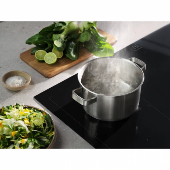 Встраиваемые индукционные панели ELECTROLUX Electrolux LIL61434C — для бизнеса и офиса