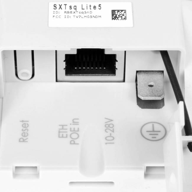 Маршрутизатор MikroTik SXTsq Lite5 (RBSXTSQ5ND) — для бизнеса и офиса Маршрутизатор MikroTik SXTsq Lite5 (RBSXTSQ5ND) — для бизнеса и офиса