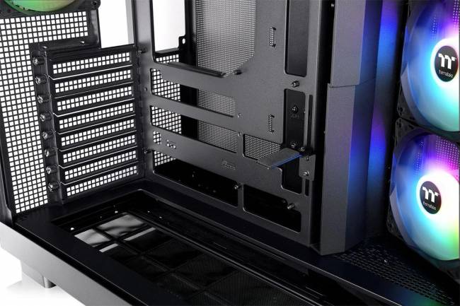 Корпус Thermaltake CA-11E-00M1WN-00 — для бизнеса и офиса Корпус Thermaltake CA-11E-00M1WN-00 — для бизнеса и офиса