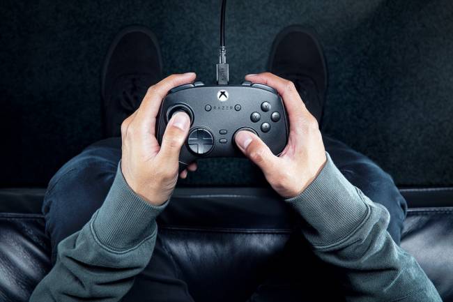 Игровой контроллер Razer Wolverine V3 Tournament Ed. - Black gamepad Razer RZ06-05210100-R3M1 — для бизнеса и офиса Игровой контроллер Razer Wolverine V3 Tournament Ed. - Black gamepad Razer RZ06-05210100-R3M1 — для бизнеса и офиса
