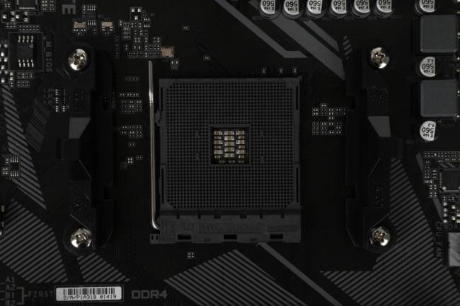 Материнская плата Gigabyte B550M DS3H R2 — для бизнеса и офиса Материнская плата Gigabyte B550M DS3H R2 — для бизнеса и офиса