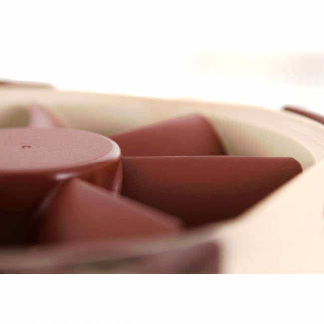 Кулер для корпуса Noctua NF-S12A PWM — для бизнеса и офиса Кулер для корпуса Noctua NF-S12A PWM — для бизнеса и офиса