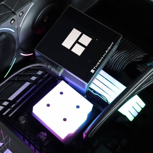 Водяное охлаждение для процессора Thermalright Hyper Vision 360 Black — для бизнеса и офиса Водяное охлаждение для процессора Thermalright Hyper Vision 360 Black — для бизнеса и офиса
