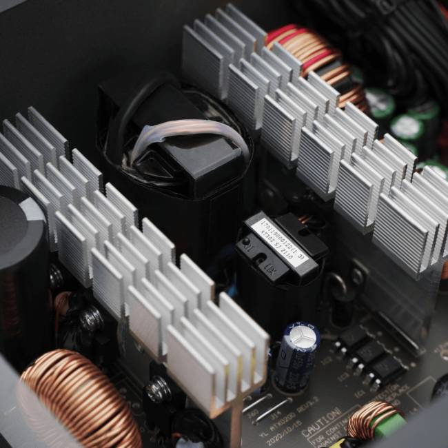 Блок питания Deepcool R-PF650D-HA0B-WDEU — для бизнеса и офиса Блок питания Deepcool R-PF650D-HA0B-WDEU — для бизнеса и офиса