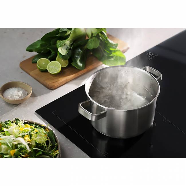 Встраиваемые индукционные панели ELECTROLUX Electrolux CIR60433 — для бизнеса и офиса Встраиваемые индукционные панели ELECTROLUX Electrolux CIR60433 — для бизнеса и офиса