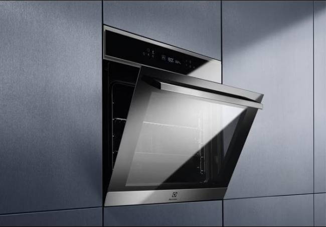 Встраиваемые электрические духовки ELECTROLUX Electrolux EOE7P31X — для бизнеса и офиса Встраиваемые электрические духовки ELECTROLUX Electrolux EOE7P31X — для бизнеса и офиса