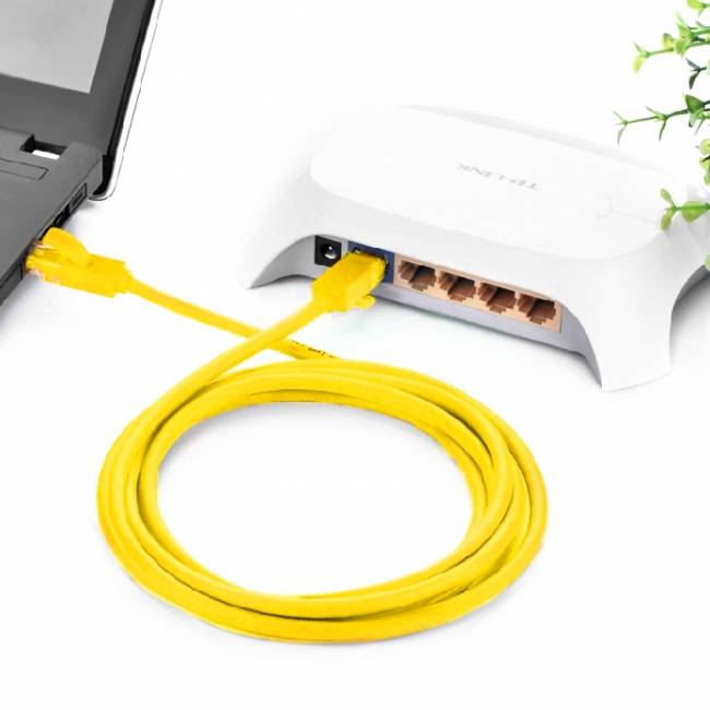 Greenconnect Патч-корд прямой 0.3m, UTP кат.5e, желтый, позолоченные контакты, 24 AWG, литой, GCR-LNC02-0.3m, ethernet high speed 1 Гбит/с, RJ45, T568B Greenconnect RJ45(m) - RJ45(m) Cat. 5e U/UTP PVC 0.3м жёлтый — для бизнеса и офиса Greenconnect Патч-корд прямой 0.3m, UTP кат.5e, желтый, позолоченные контакты, 24 AWG, литой, GCR-LNC02-0.3m, ethernet high speed 1 Гбит/с, RJ45, T568B Greenconnect RJ45(m) - RJ45(m) Cat. 5e U/UTP PVC 0.3м жёлтый — для бизнеса и офиса