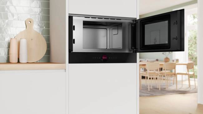 Встраиваемые микроволновые печи BOSCH Встраиваемая микроволновая печь BOSCH BFR9221B1 — для бизнеса и офиса Встраиваемые микроволновые печи BOSCH Встраиваемая микроволновая печь BOSCH BFR9221B1 — для бизнеса и офиса