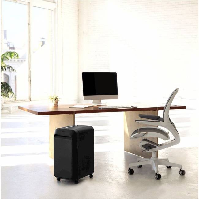 Шредер Fellowes® Powershred® LX220, черный, DIN P-4, 4х12 мм, 20 лст., 30 лтр, Jam Proof™, SafeSense, шт Fellowes FS-55026 — для бизнеса и офиса