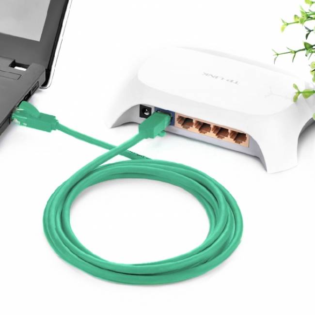 Greenconnect Патч-корд прямой 0.3m UTP кат.6, зеленый, позолоченные контакты, 24 AWG, литой, GCR-LNC605-0.3m, ethernet high speed, RJ45, T568B Greenconnect RJ45(m) - RJ45(m) Cat. 6 U/UTP PVC 0.3м зелёный — для бизнеса и офиса Greenconnect Патч-корд прямой 0.3m UTP кат.6, зеленый, позолоченные контакты, 24 AWG, литой, GCR-LNC605-0.3m, ethernet high speed, RJ45, T568B Greenconnect RJ45(m) - RJ45(m) Cat. 6 U/UTP PVC 0.3м зелёный — для бизнеса и офиса