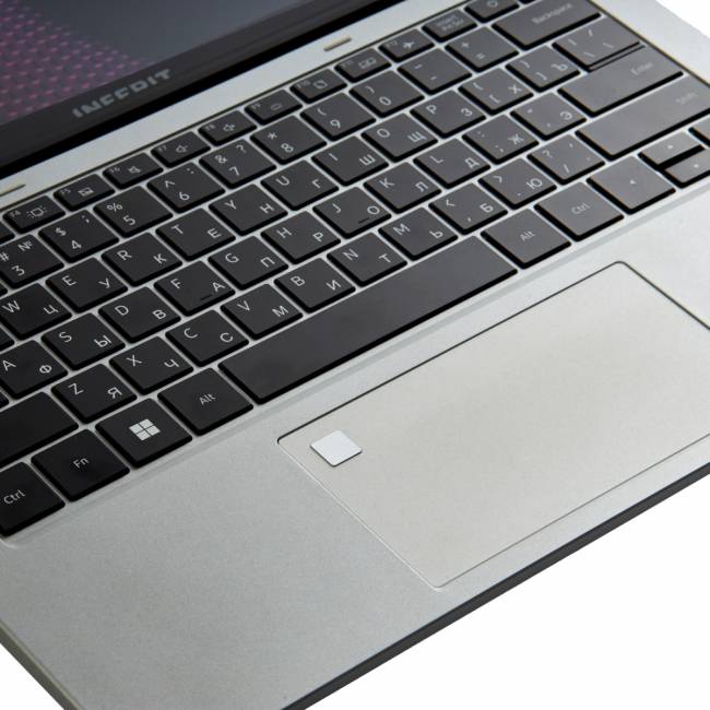 Ноутбук INFERIT Silver IFLTSI25P3S11 — для бизнеса и офиса Ноутбук INFERIT Silver IFLTSI25P3S11 — для бизнеса и офиса