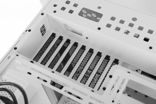 Корпус Thermaltake CA-1X1-00M6WN-00 — для бизнеса и офиса Корпус Thermaltake CA-1X1-00M6WN-00 — для бизнеса и офиса