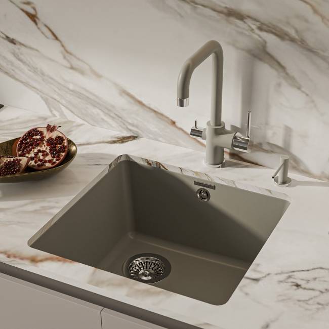 Дозатор RIVELATO Rivelato RD-500 topazio — для бизнеса и офиса Дозатор RIVELATO Rivelato RD-500 topazio — для бизнеса и офиса