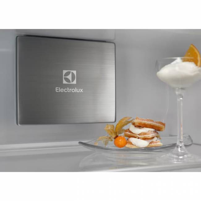 Встраиваемые холодильники ELECTROLUX Electrolux ENP7TD75S — для бизнеса и офиса Встраиваемые холодильники ELECTROLUX Electrolux ENP7TD75S — для бизнеса и офиса