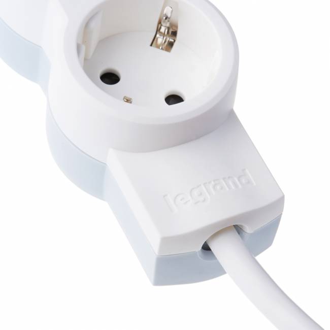 Удлинитель 3X2К+З 1,5 м. Legrand Стандарт (1.5 м, 3 розетки) — для бизнеса и офиса Удлинитель 3X2К+З 1,5 м. Legrand Стандарт (1.5 м, 3 розетки) — для бизнеса и офиса