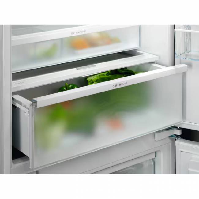 Встраиваемые холодильники ELECTROLUX Electrolux E7TNGE75S — для бизнеса и офиса Встраиваемые холодильники ELECTROLUX Electrolux E7TNGE75S — для бизнеса и офиса