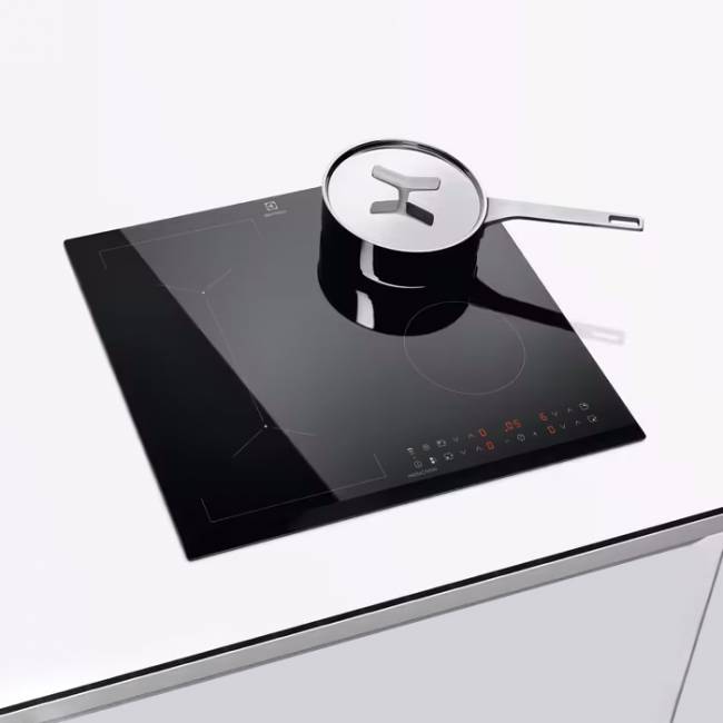 Встраиваемые индукционные панели ELECTROLUX Electrolux LIV63431BK — для бизнеса и офиса Встраиваемые индукционные панели ELECTROLUX Electrolux LIV63431BK — для бизнеса и офиса