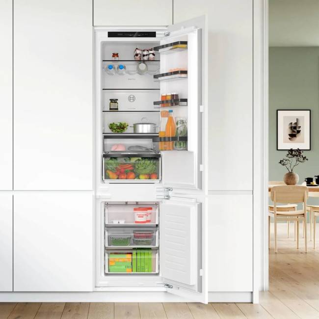 Встраиваемый холодильник BOSCH BOSCH KIN96SFD0 — для бизнеса и офиса Встраиваемый холодильник BOSCH BOSCH KIN96SFD0 — для бизнеса и офиса