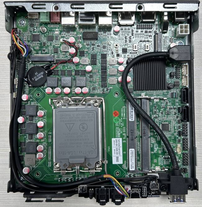 МиниПК Foxline FL-L500-AD120-610-D65 — для бизнеса и офиса МиниПК Foxline FL-L500-AD120-610-D65 — для бизнеса и офиса