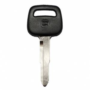 Заготовка автомобильного ключа TOYOTA TOYO-12P TOY27RP TY35P TY29RP42