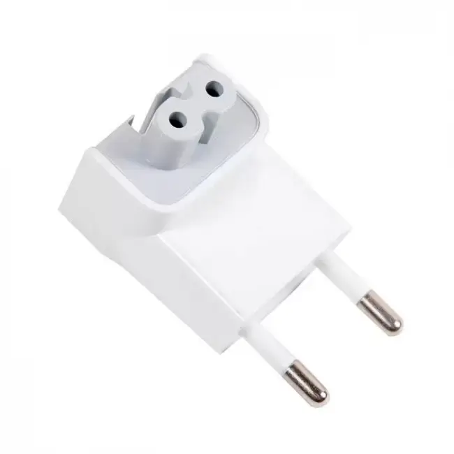 Переходник Apple EuroPlug — для бизнеса и офиса Переходник Apple EuroPlug — для бизнеса и офиса